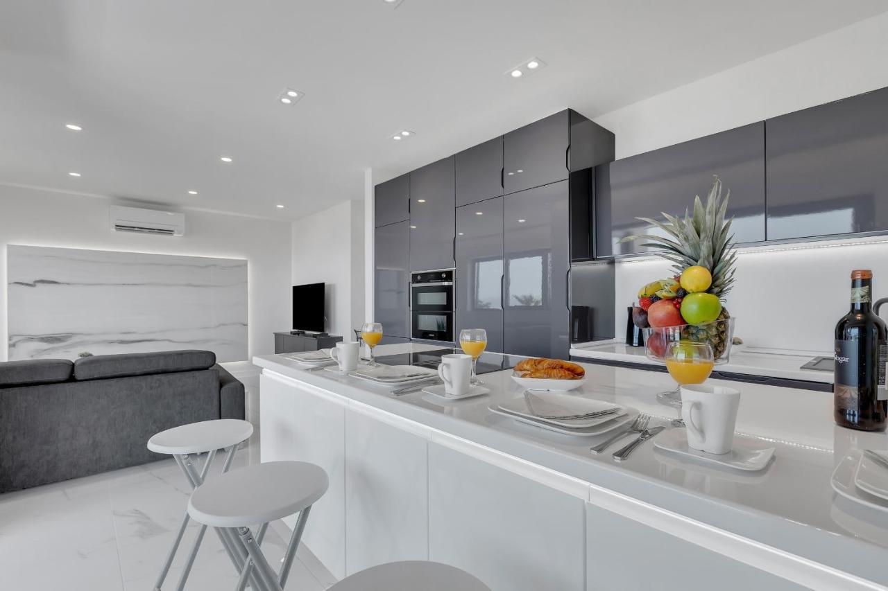 מאקרסקה Luxury Seaview Apartment Dzenan מראה חיצוני תמונה