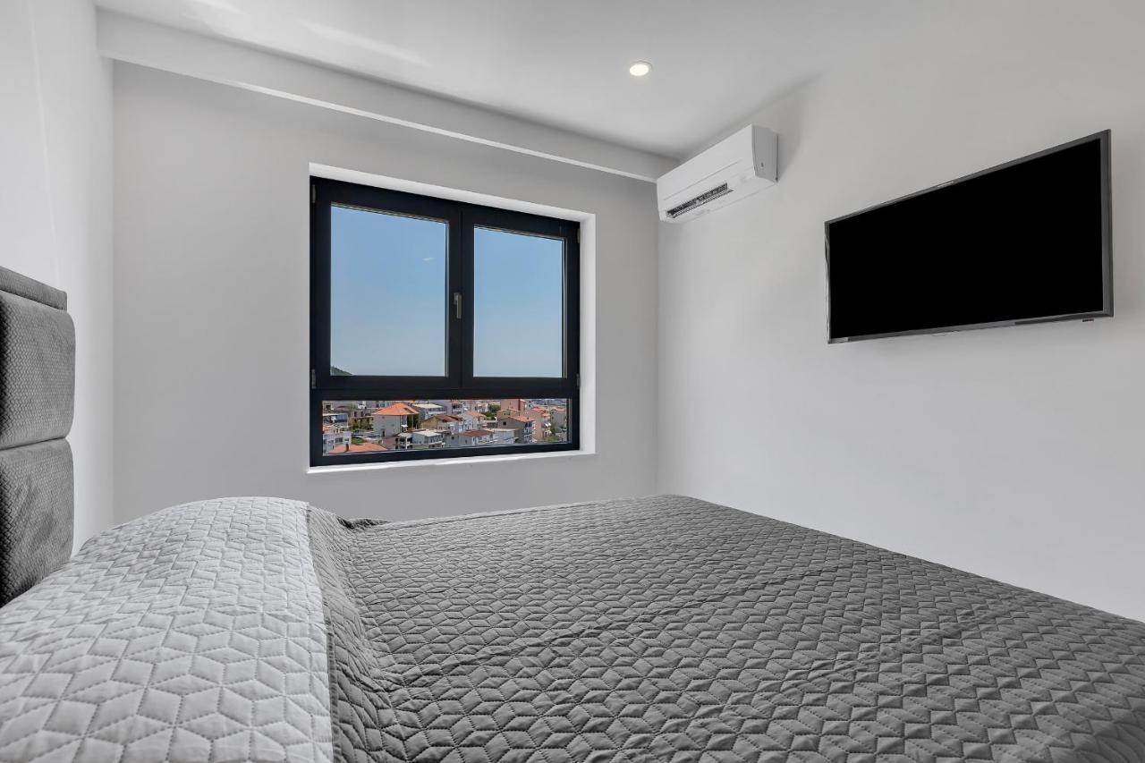 מאקרסקה Luxury Seaview Apartment Dzenan מראה חיצוני תמונה